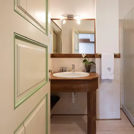 Casa Melide 1 *
